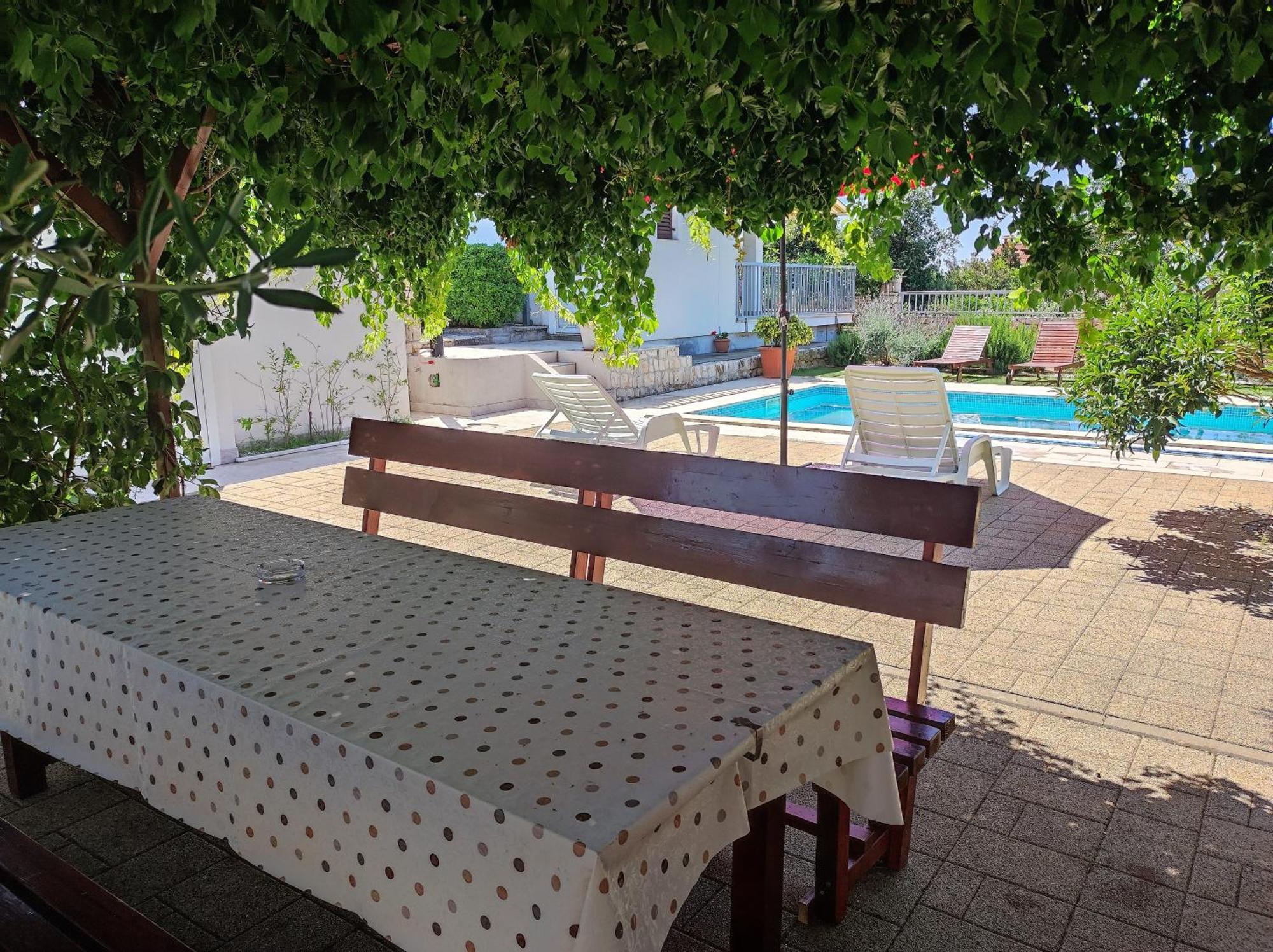 Holiday House Nena With Pool Vinisce Ngoại thất bức ảnh